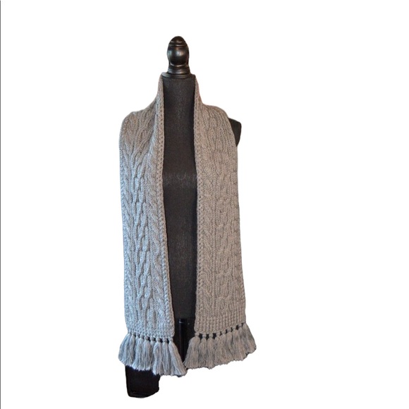 Gray J.Crew Knit Scarf - Picture 5 of 5